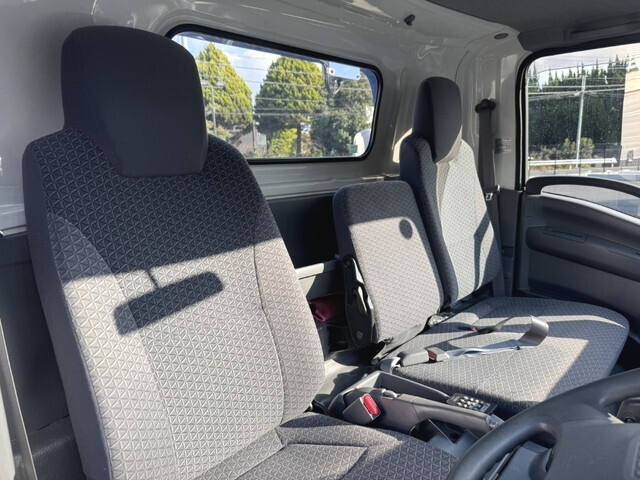 いすゞエルフセーフティローダー小型（2t・3t）[写真24]