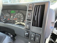 いすゞエルフセーフティローダー小型（2t・3t）[写真28]