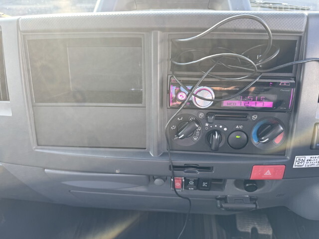 いすゞエルフセーフティローダー小型（2t・3t）[写真29]