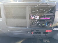 いすゞエルフセーフティローダー小型（2t・3t）[写真30]