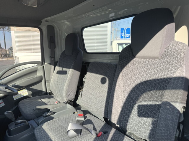 いすゞエルフセーフティローダー小型（2t・3t）[写真32]