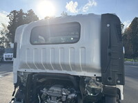 いすゞエルフセーフティローダー小型（2t・3t）[写真10]