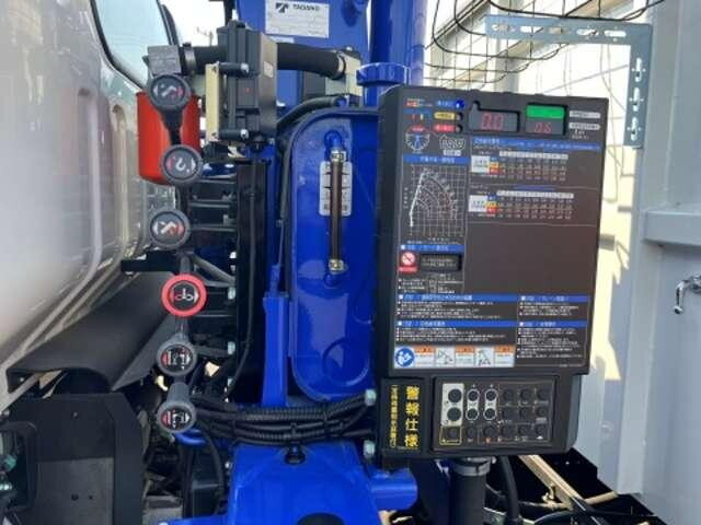 いすゞエルフダンプ・クレーン付小型（2t・3t）[写真08]