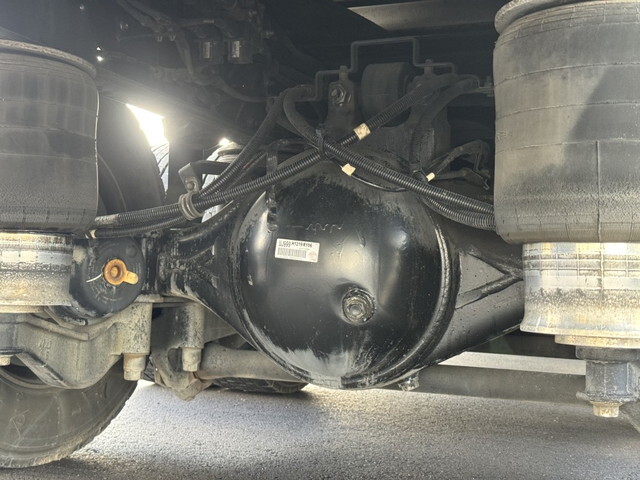 いすゞギガ冷凍車（冷蔵車）大型（10t）[写真31]