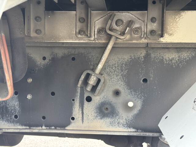 いすゞギガ冷凍車（冷蔵車）大型（10t）[写真32]