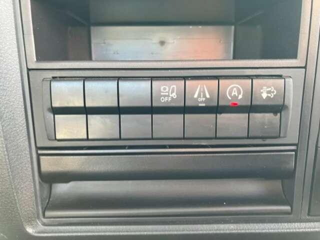 三菱ふそうファイター平ボディ中型（4t）[写真10]