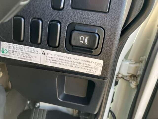 三菱ふそうファイター平ボディ中型（4t）[写真14]