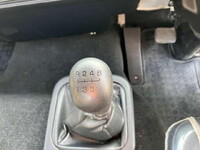 三菱ふそうファイター平ボディ中型（4t）[写真16]