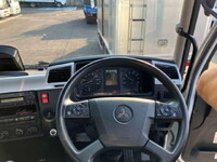 三菱ふそうファイター平ボディ中型（4t）[写真08]