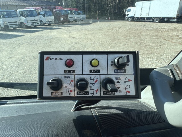 日野デュトロパッカー車（塵芥車）小型（2t・3t）[写真13]