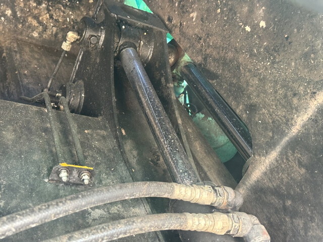 日野デュトロパッカー車（塵芥車）小型（2t・3t）[写真21]