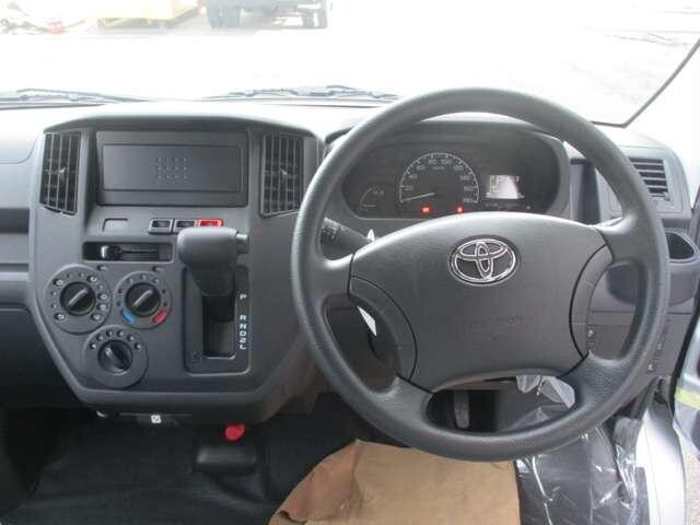 トヨタタウンエースバン小型（2t・3t）[写真10]