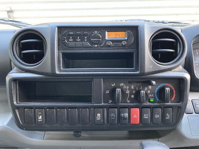 日野デュトロアルミバン小型（2t・3t）[写真15]