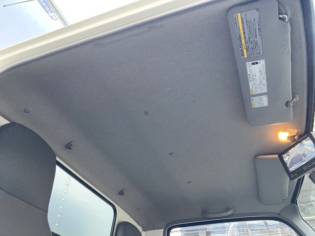 日野デュトロアルミバン小型（2t・3t）[写真17]