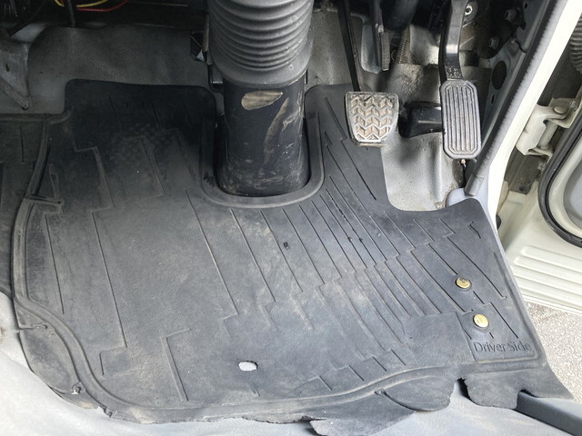 日野デュトロアルミバン小型（2t・3t）[写真34]