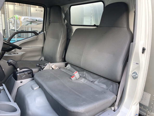 日野デュトロアルミバン小型（2t・3t）[写真36]