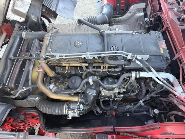 三菱ふそうスーパーグレートアルミウイング大型（10t）[写真13]