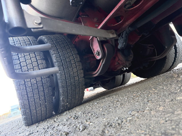 三菱ふそうスーパーグレートアルミウイング大型（10t）[写真14]