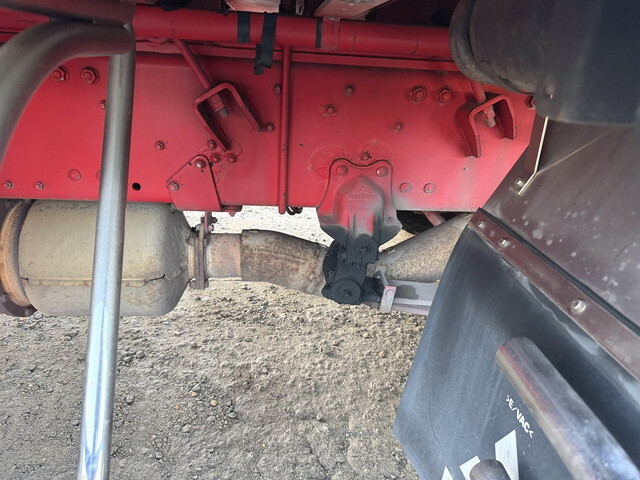 三菱ふそうスーパーグレートアルミウイング大型（10t）[写真24]