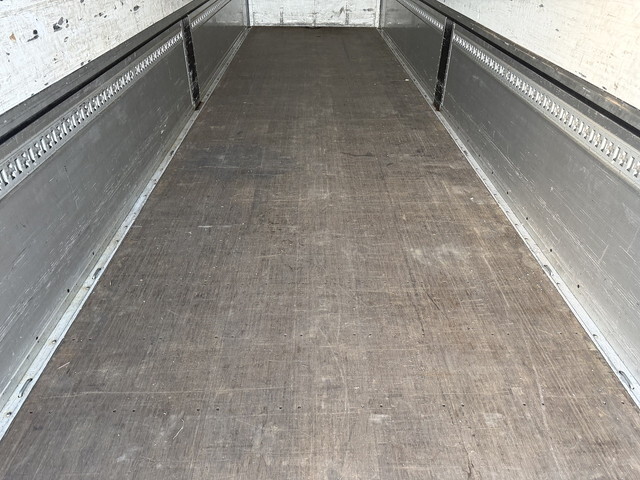 三菱ふそうスーパーグレートアルミウイング大型（10t）[写真03]