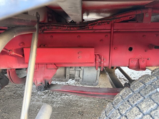 三菱ふそうスーパーグレートアルミウイング大型（10t）[写真30]