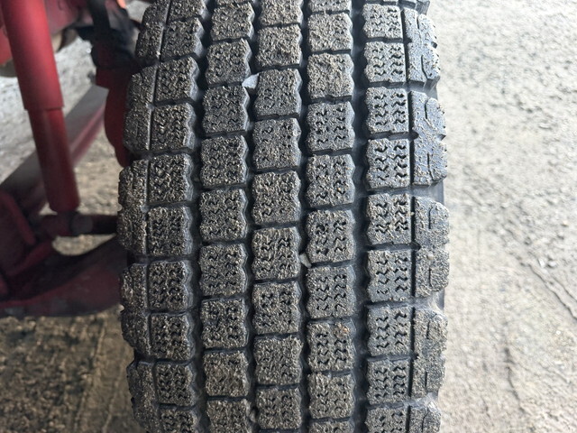 三菱ふそうスーパーグレートアルミウイング大型（10t）[写真33]