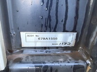 三菱ふそうスーパーグレートアルミウイング大型（10t）[写真38]