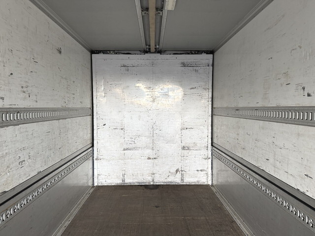 三菱ふそうスーパーグレートアルミウイング大型（10t）[写真05]