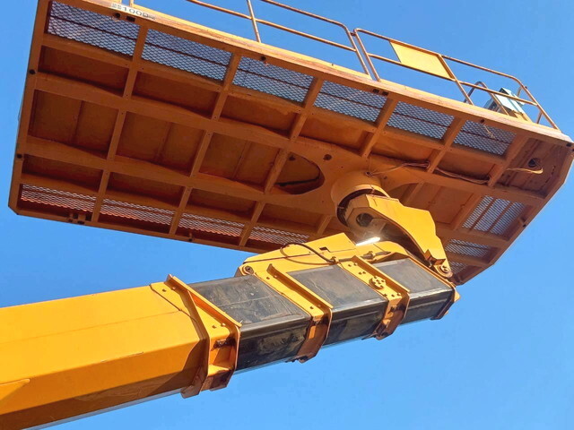 日野デュトロ高所作業車小型（2t・3t）[写真17]