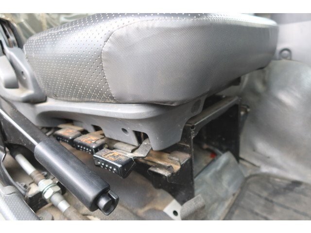 いすゞフォワードダンプ中型（4t）[写真31]