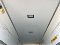 いすゞエルフパネルバン小型（2t・3t）[写真12]