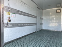 いすゞエルフパネルバン小型（2t・3t）[写真13]