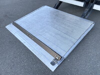 いすゞエルフパネルバン小型（2t・3t）[写真16]