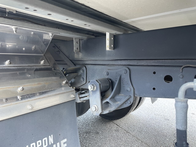 いすゞエルフパネルバン小型（2t・3t）[写真23]