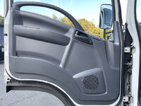 いすゞエルフパネルバン小型（2t・3t）[写真30]