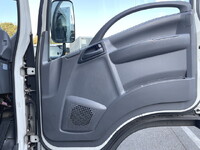 いすゞエルフパネルバン小型（2t・3t）[写真31]