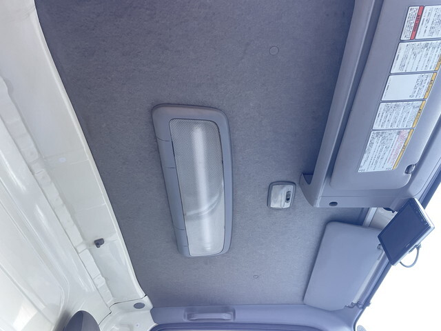 いすゞエルフパネルバン小型（2t・3t）[写真35]