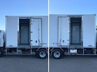 いすゞエルフパネルバン小型（2t・3t）[写真08]