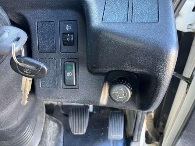 日野レンジャーダンプ中型（4t）[写真15]