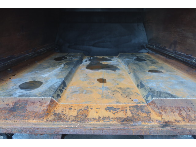 いすゞエルフパッカー車（塵芥車）小型（2t・3t）[写真16]