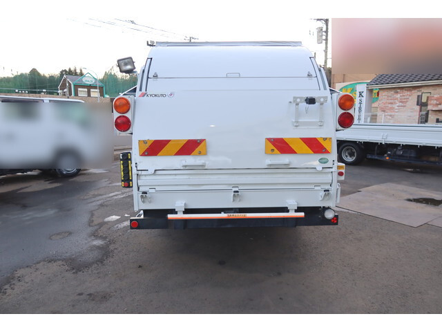 いすゞエルフパッカー車（塵芥車）小型（2t・3t）[写真03]