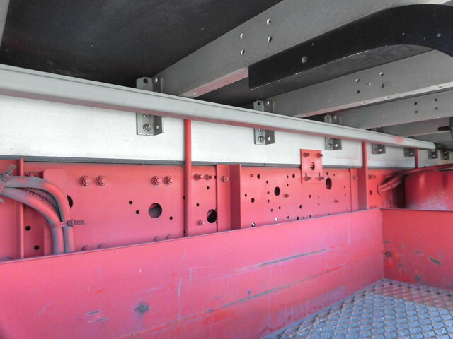 三菱ふそうファイターアルミウイング中型（4t）[写真15]