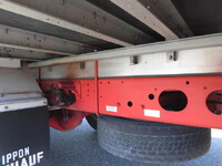 三菱ふそうファイターアルミウイング中型（4t）[写真17]