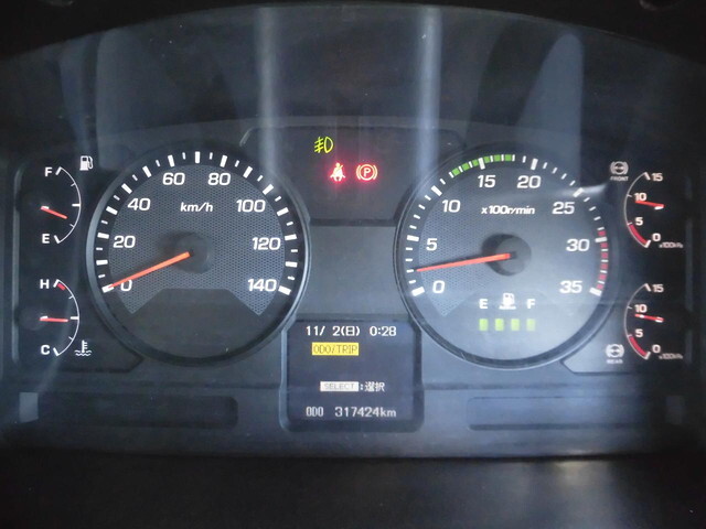 三菱ふそうファイターアルミウイング中型（4t）[写真22]