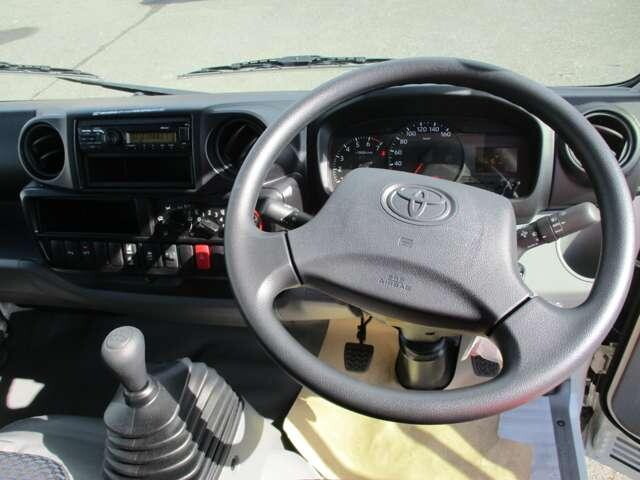 トヨタダイナ平ボディ小型（2t・3t）[写真11]