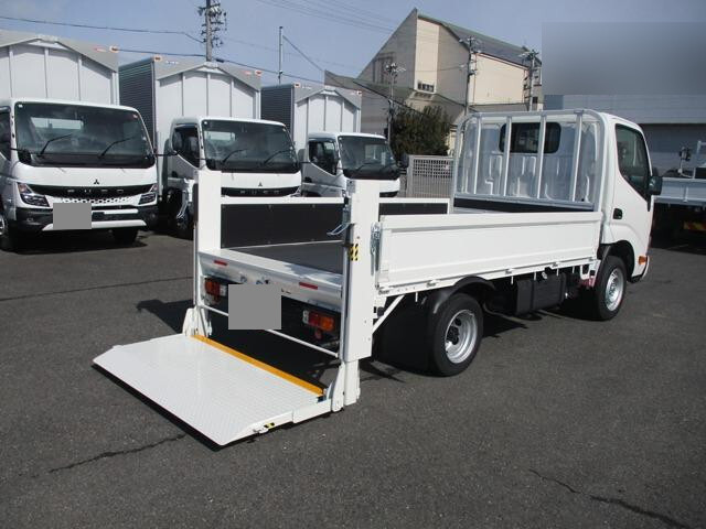 トヨタダイナ平ボディ小型（2t・3t）[写真03]