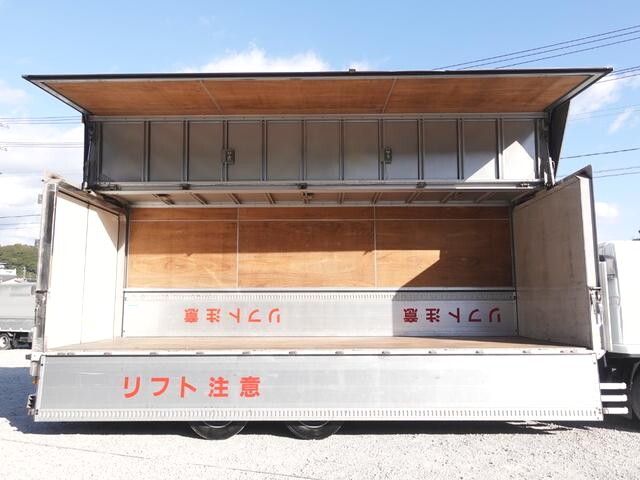 三菱ふそうファイターアルミウイング増トン（6t・8t）[写真12]