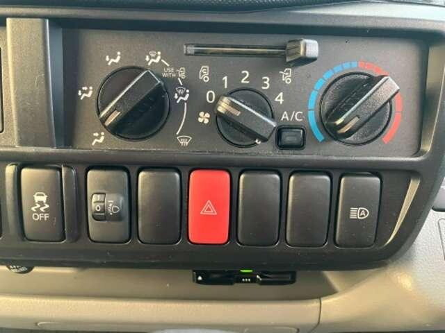 トヨタダイナダブルキャブ（Wキャブ）小型（2t・3t）[写真12]