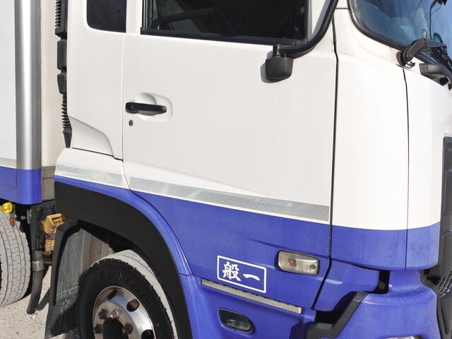 UDトラックスクオン冷凍車（冷蔵車）大型（10t）[写真04]