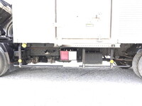 いすゞエルフアルミバン小型（2t・3t）[写真17]